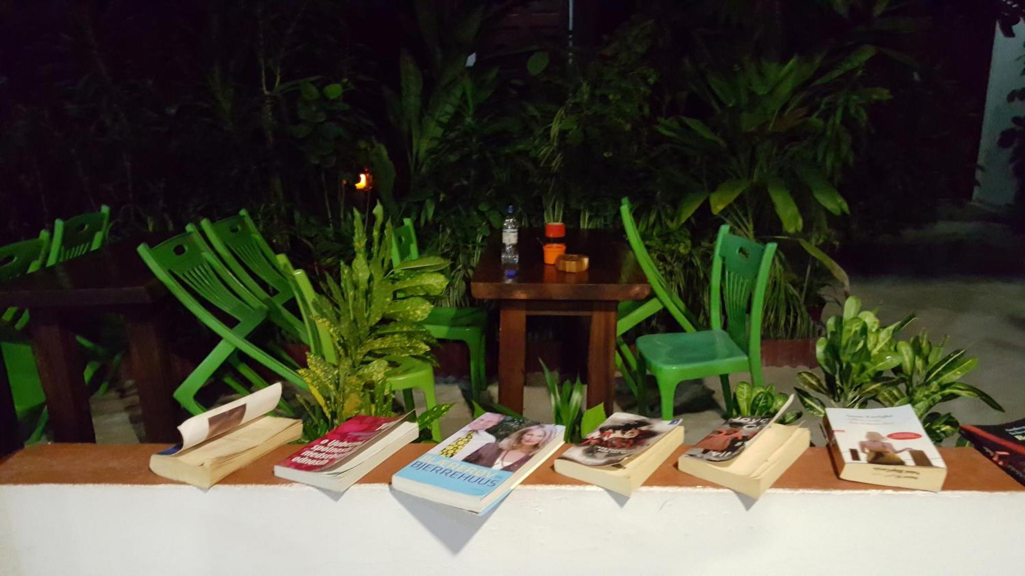 Maafushi View Hotel Exterior foto